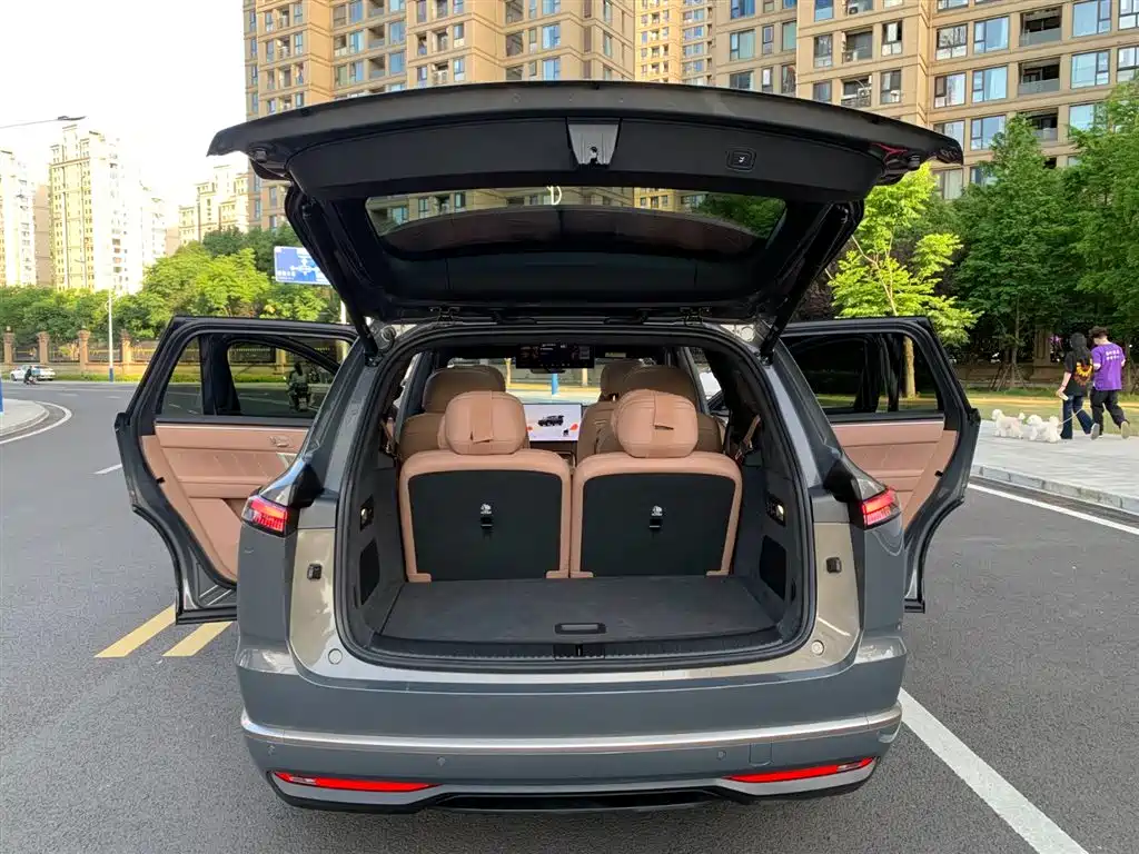 Onvo L90 2025 Max 6-Seater