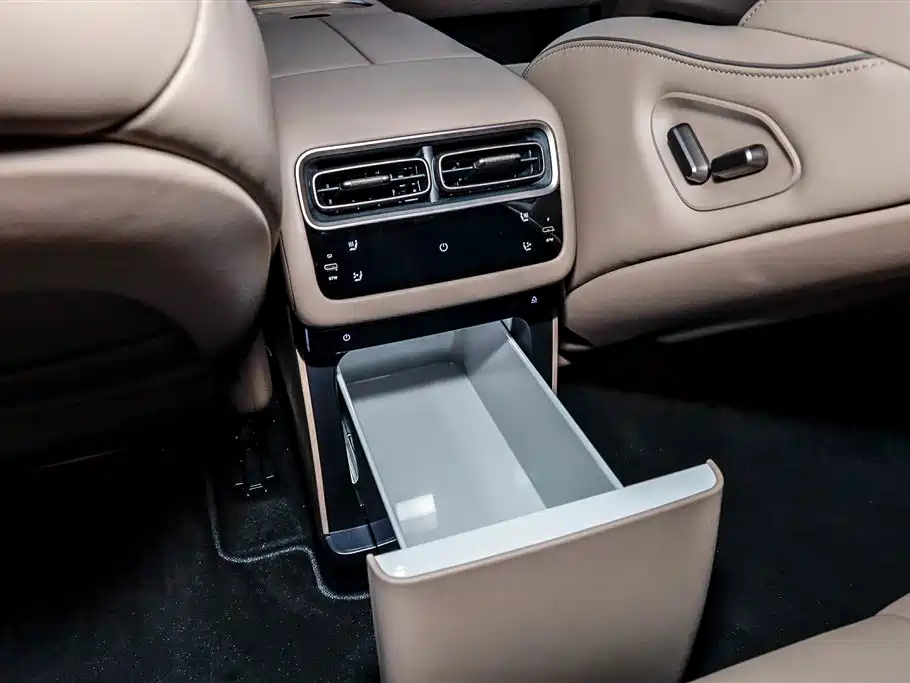 Li Auto i6 2025 RWD Standard Edition