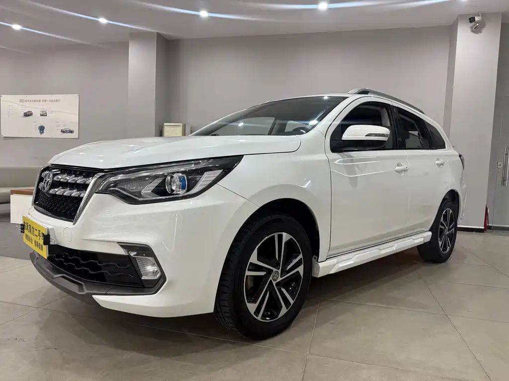 Venucia T70 2019 2.0L CVT Ruixiang Edition China VI