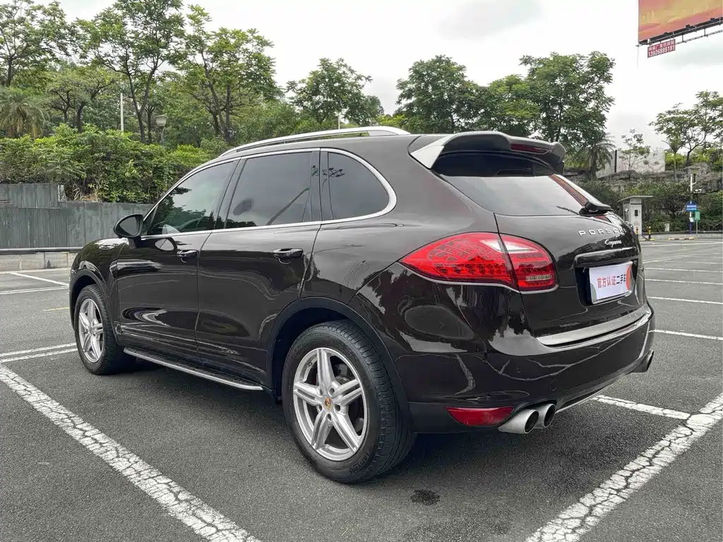 2014 Porsche Cayenne Platinum Edition 3.0T