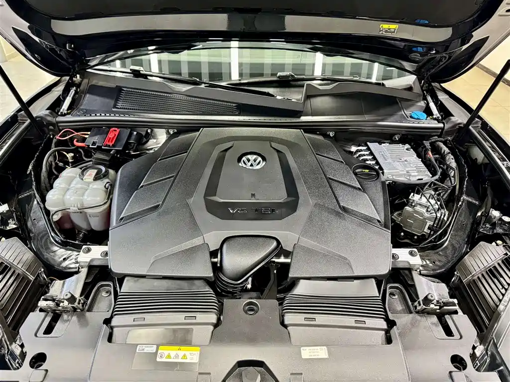Volkswagen Touareg 2022 3.0 TSI R-Line Black Edition