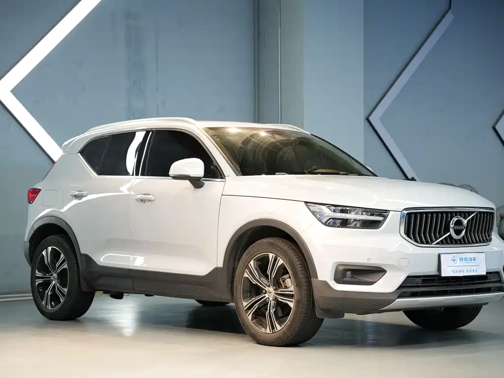 Volvo XC40 2021 T4 AWD Zhiyuan Luxury Edition