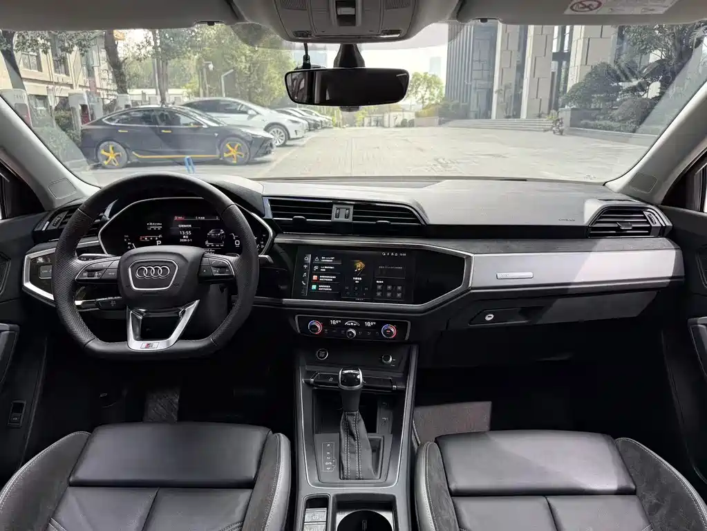 Audi Q3 Sportback 2023 40 TFSI Fashion