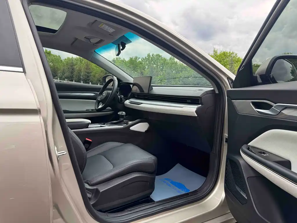 Geely Emgrand 2022 4th Generation 1.5L CVT Prestige