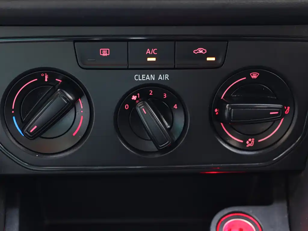 Volkswagen Lavida 2017 1.6L Automatic Fashion Edition