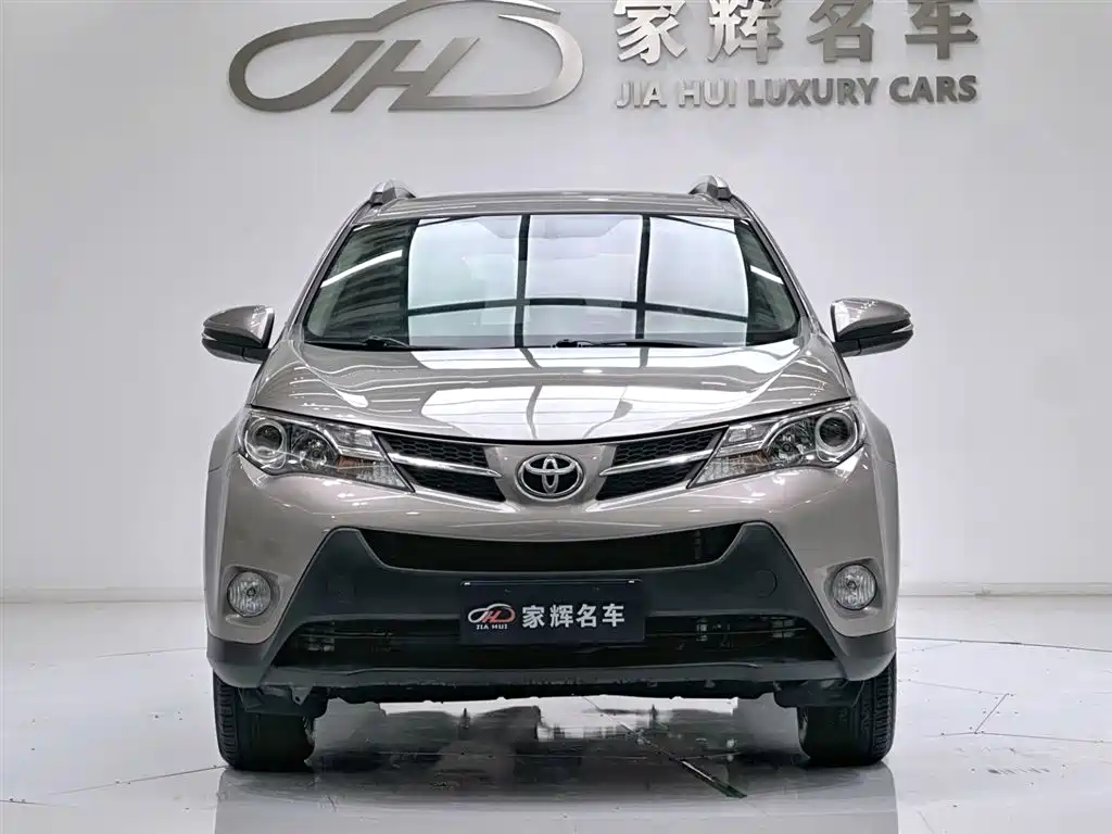 RAV4 2015 2.0L CVT FWD Fashion Edition