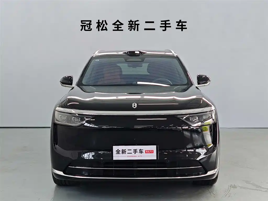 AITO M8 2025 EREV Max 37kWh 6-Seater 192-Line LiDAR