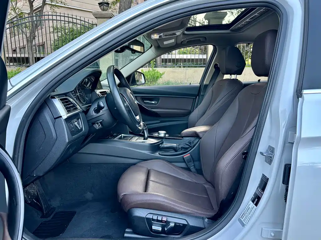 BMW 3 Series 2019 320Li Fashion Edition