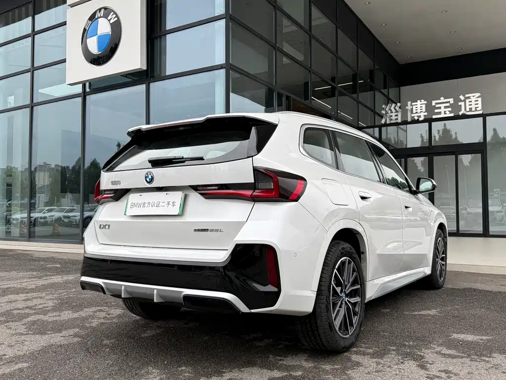 BMW iX1 2023 eDrive25L M Sport Package
