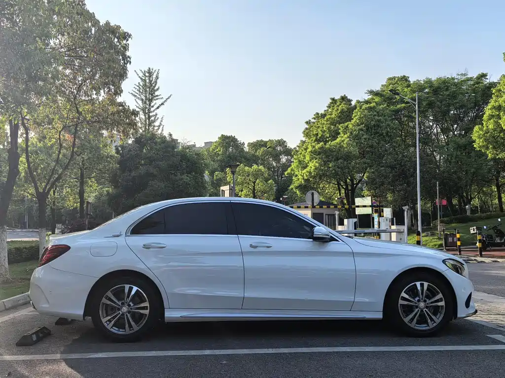 Mercedes-Benz C-Class 2016 C 200 L Sport