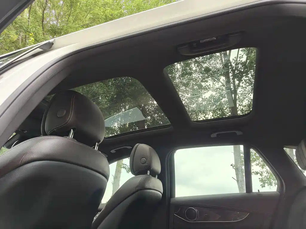 Mercedes-Benz GLC 2017 GLC 260 4MATIC Luxury