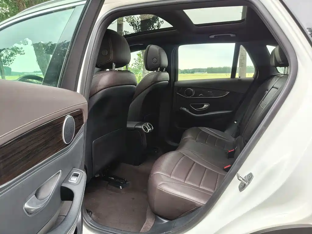 Mercedes-Benz GLC 2017 GLC 260 4MATIC Luxury