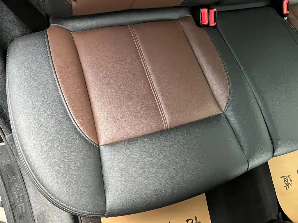 Dongfeng Fengshen AX7 2018 Classic 1.6T Automatic Elite