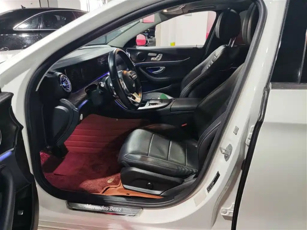 Mercedes-Benz E-Class 2019 E 300 L Sport Fashion Edition