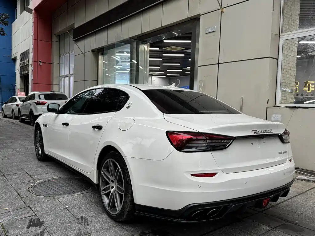 Maserati Quattroporte 2013 3.0T Standard