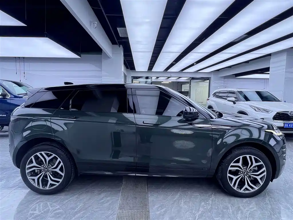 Range Rover Evoque L 2021 249PS R-Dynamic First Edition