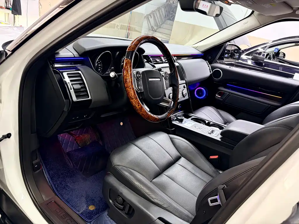 Land Rover Discovery 2018 2.0T SE