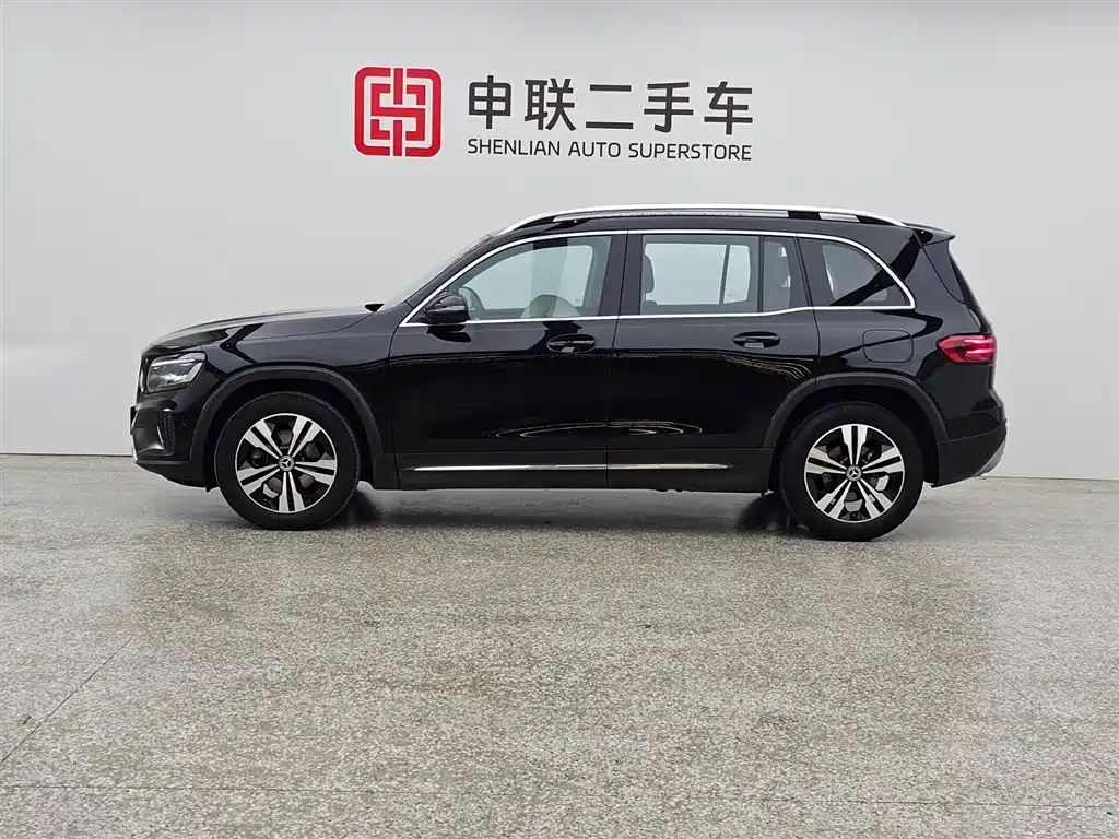 Mercedes-Benz GLB 200 Dynamic Edition (2024 Facelift)