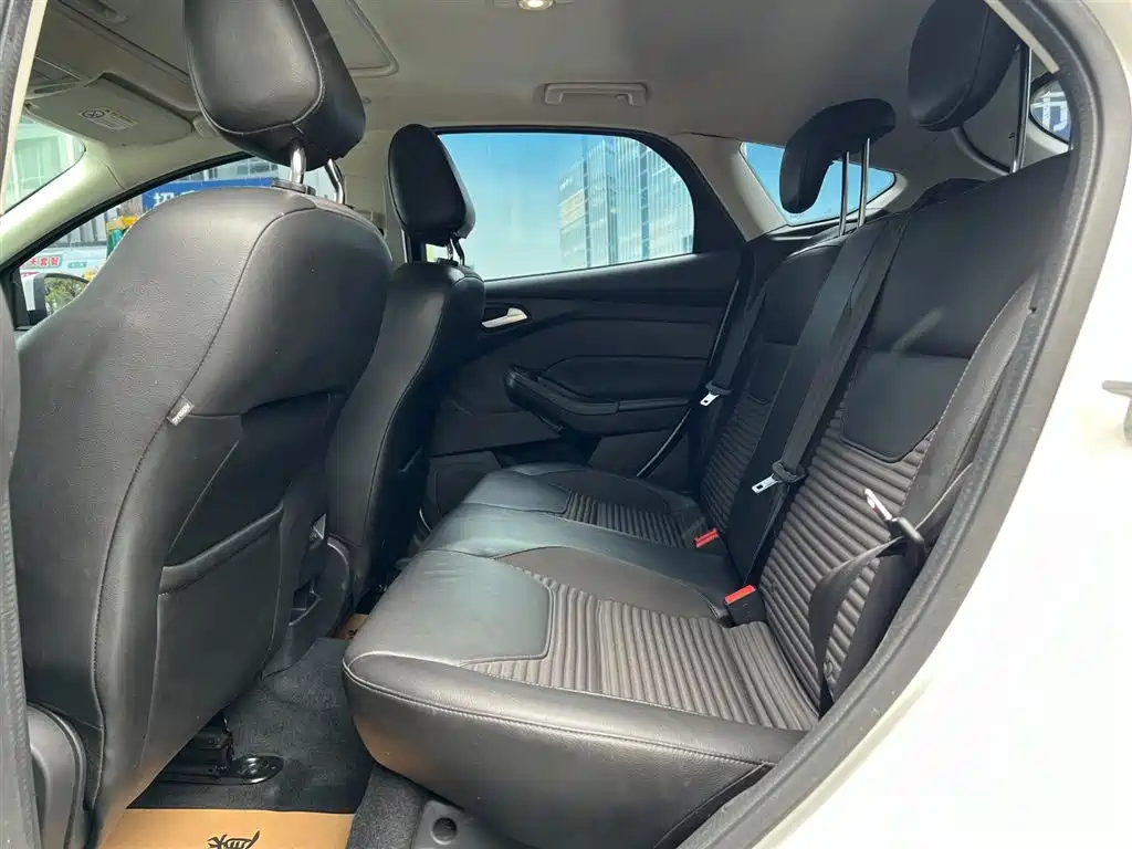 Ford Focus 2018 Hatchback Classic EcoBoost 180 Auto Elite Trim