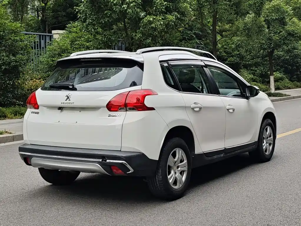 Peugeot 2008 2015 1.6L Automatic Play Cool Edition