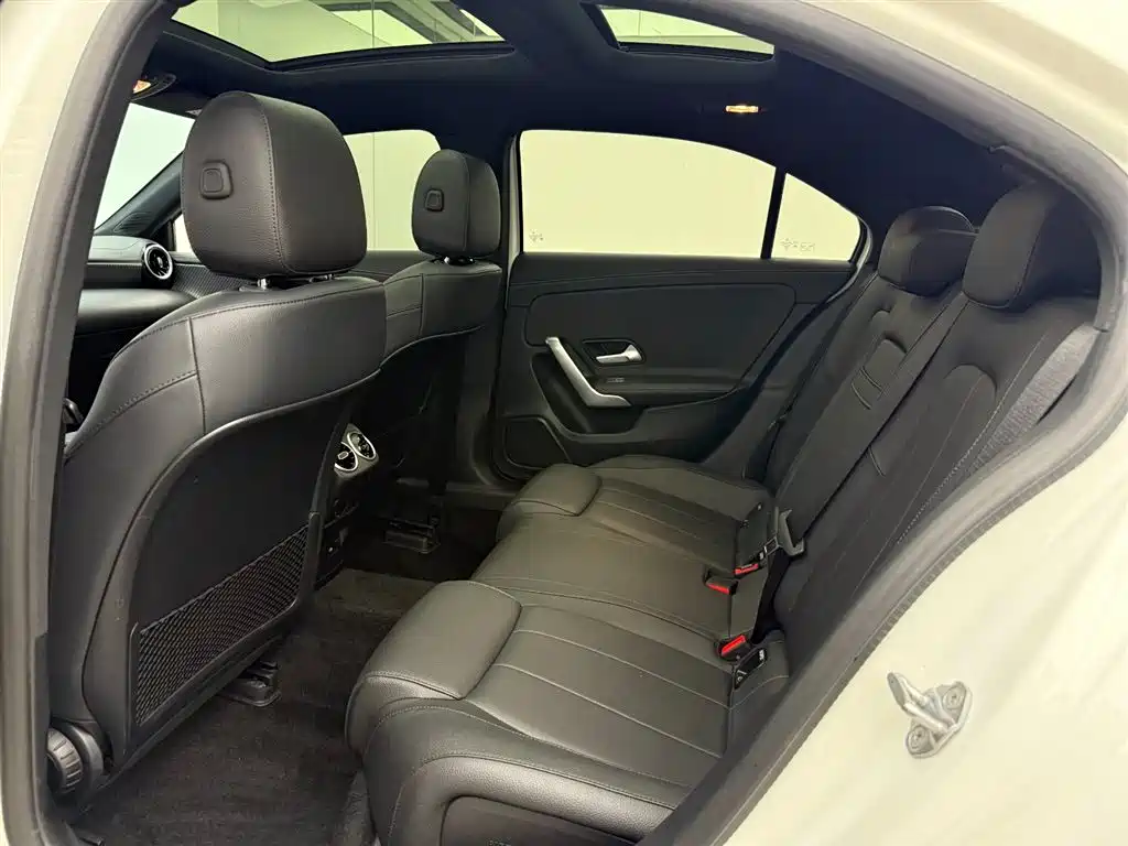 Mercedes-Benz A-Class 2023 A 200 L Dynamic