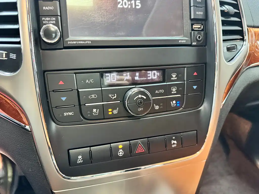 Jeep Grand Cherokee 2012 3.6L Flagship Edition