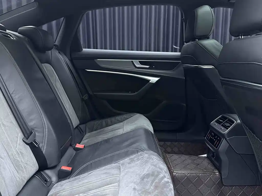 Audi A6L 2019 45 TFSI Zhenxuan Dynamic Edition