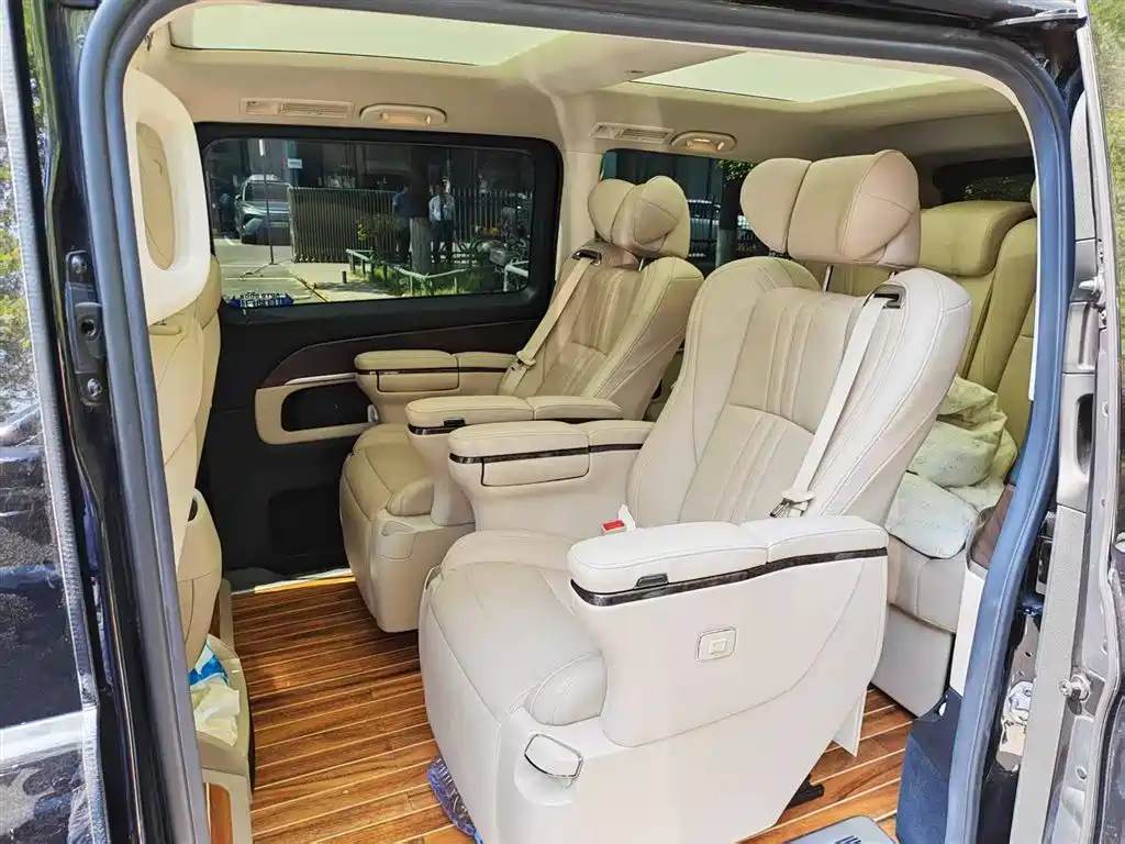 Mercedes-Benz V-Class 2021 V 260 Pilot Edition