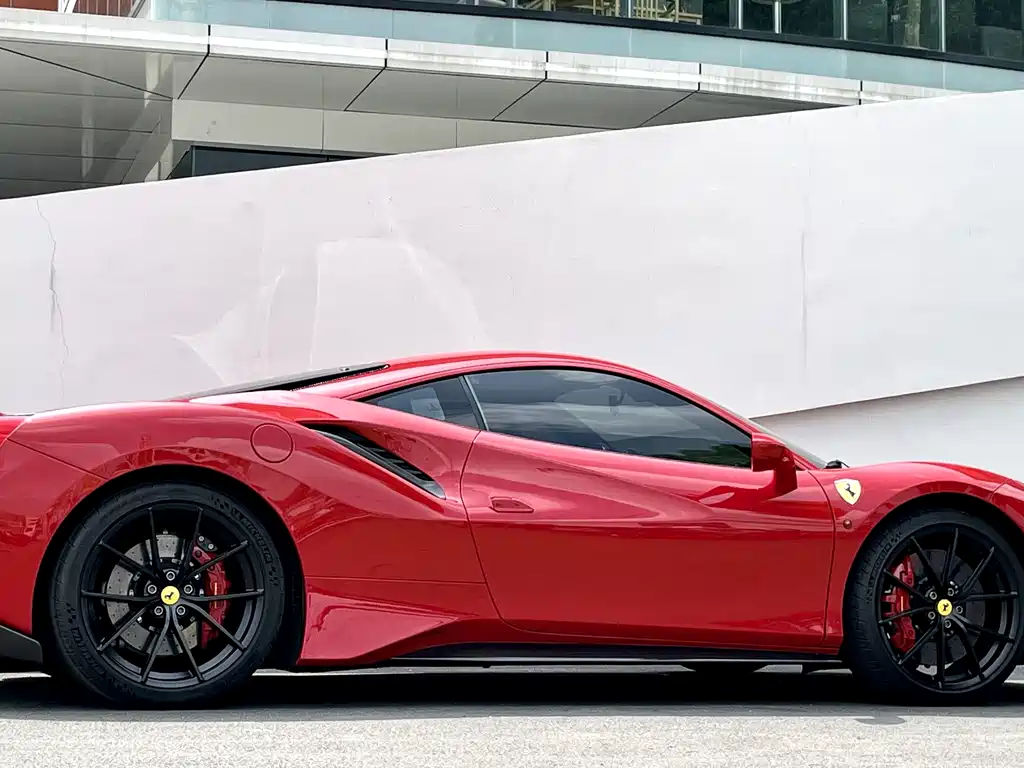 Ferrari 488 Pista
