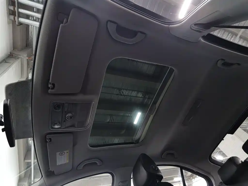 Skoda Octavia 2017 1.6L Automatic Zhixing Edition