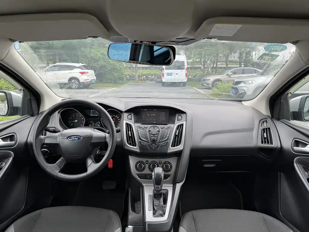 Ford Focus 2012 Hatchback 1.6L Automatic Comfort