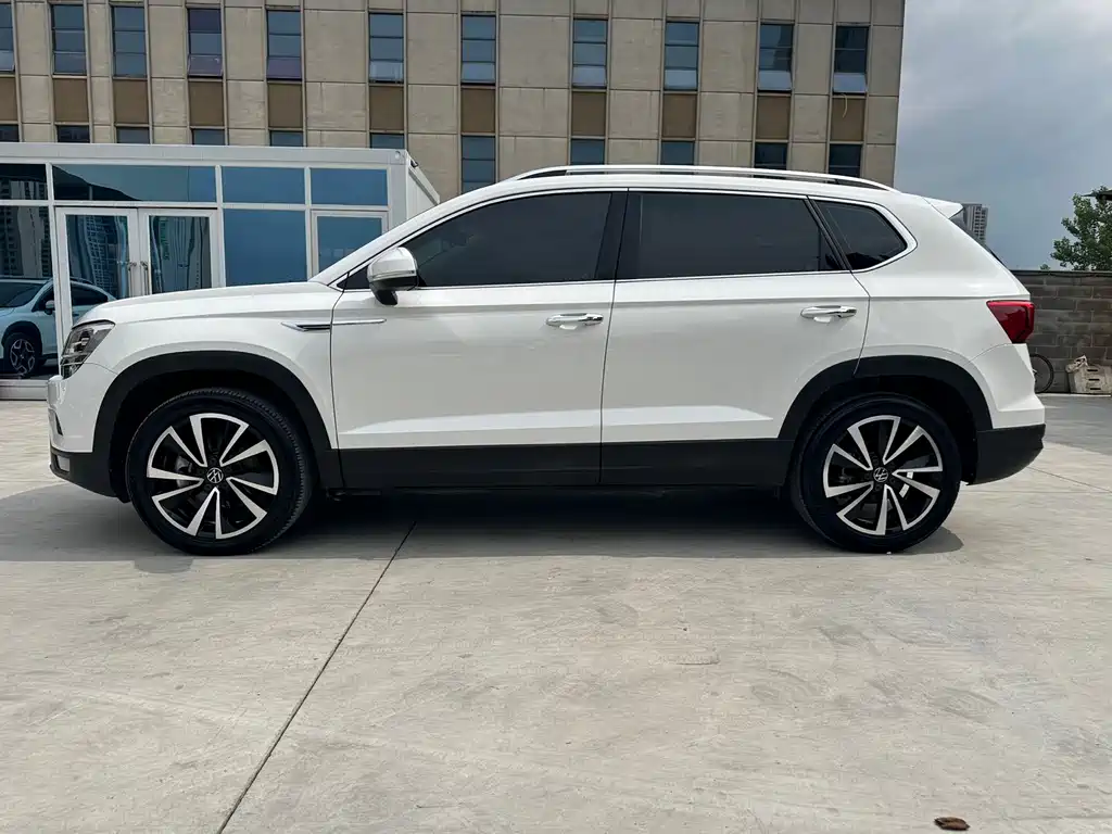 Volkswagen Tharu 2022 280TSI FWD Luxury Edition