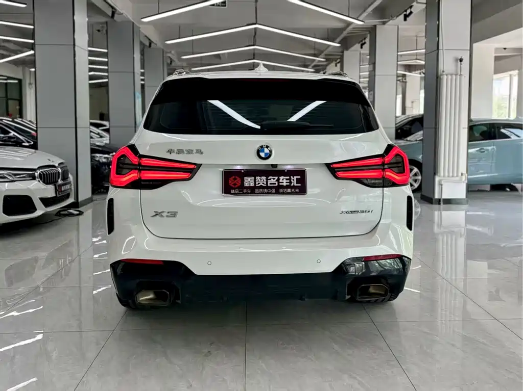 BMW X3 2022 xDrive30i Leading Edition M Night Package - фото 2