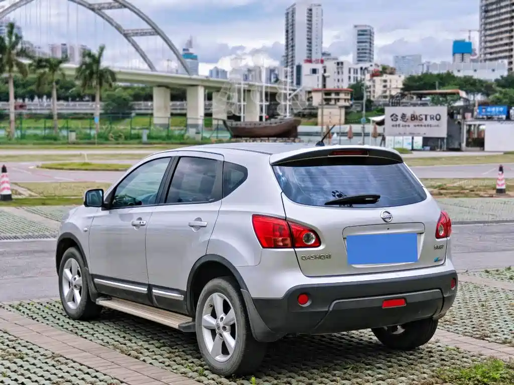 Nissan Qashqai 2012 2.0XV Lei CVT 2WD