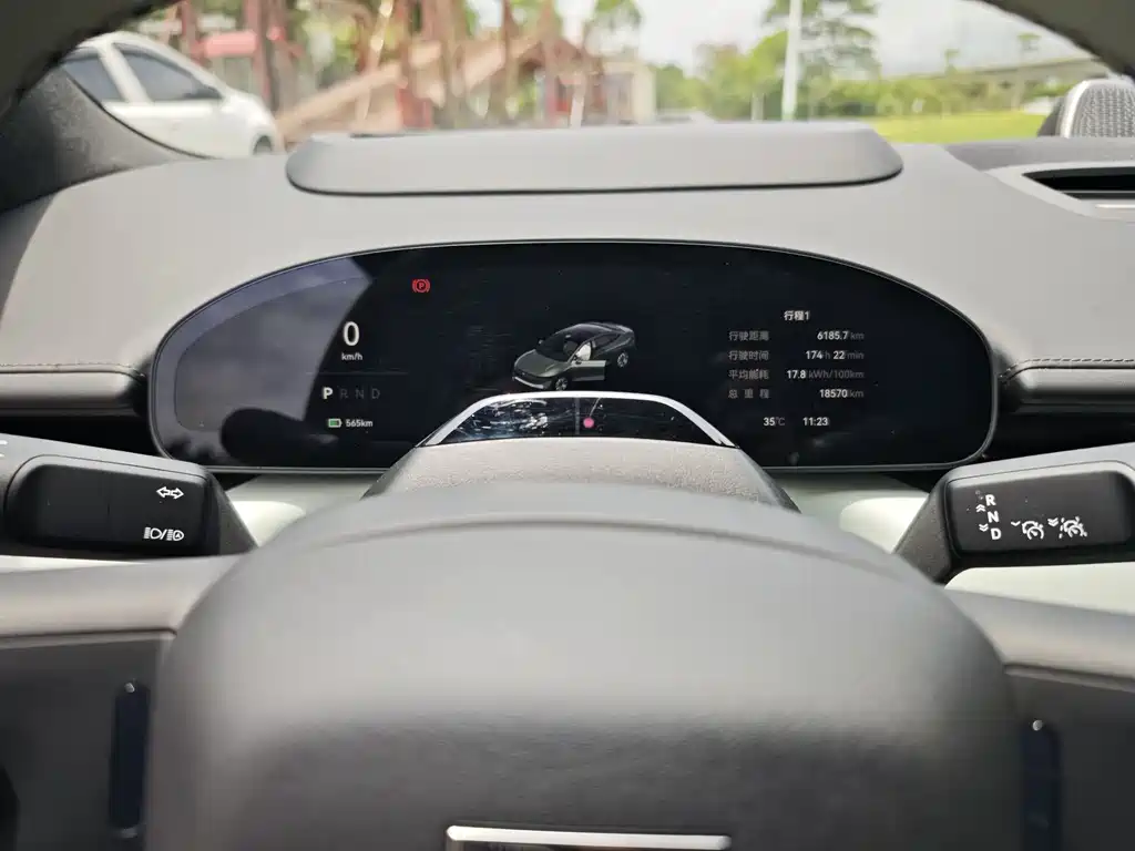 Zeekr 007 2025 Long Range AWD Intelligent Driving Edition 100kWh