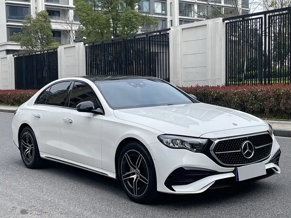 Mercedes-Benz E-Class 2024 E 300 Fashion Sports Edition
