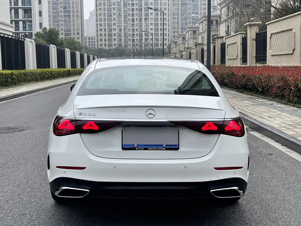 Mercedes-Benz E-Class 2024 E 300 Fashion Sports Edition