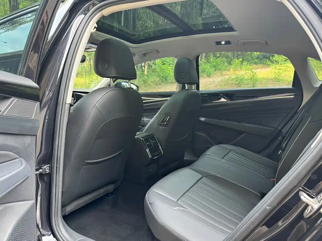 Passat 2022 330TSI Starlight Elite Edition