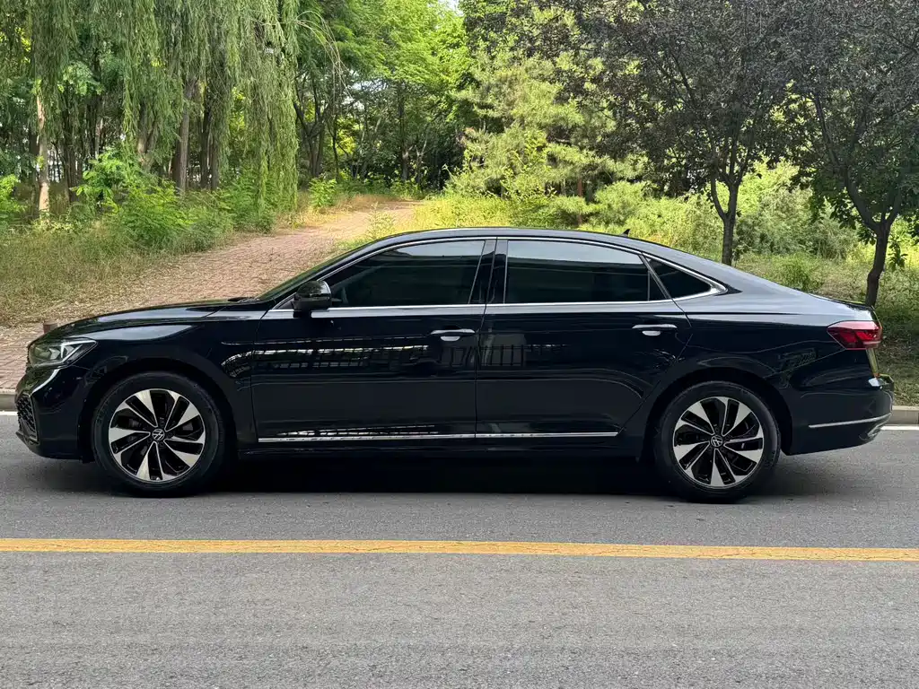 Passat 2022 330TSI Starlight Elite Edition