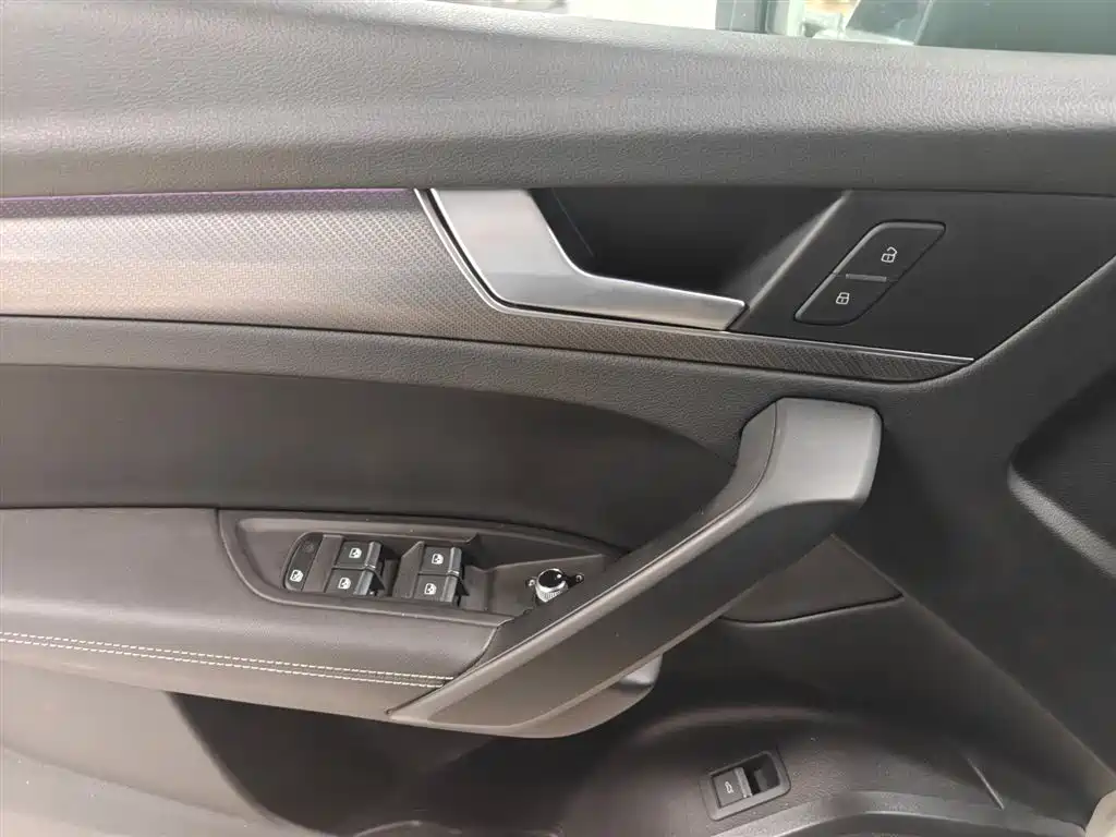 Audi Q5L 2022 40 TFSI Luxury Dynamic Edition