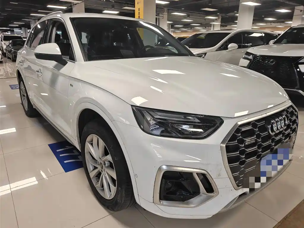 Audi Q5L 2022 40 TFSI Luxury Dynamic Edition