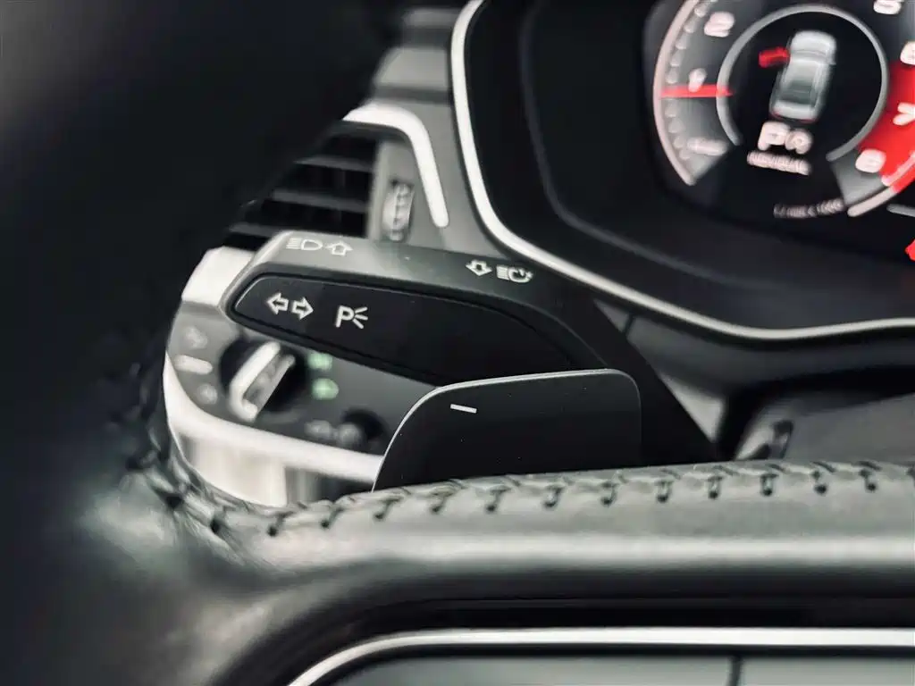 Audi A4L 2022 40 TFSI Fashion Dynamic