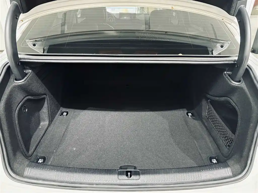 Audi A4L 2022 40 TFSI Fashion Dynamic
