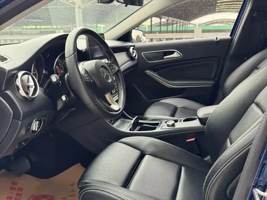 Mercedes-Benz GLA 2018 GLA 200 Dynamic