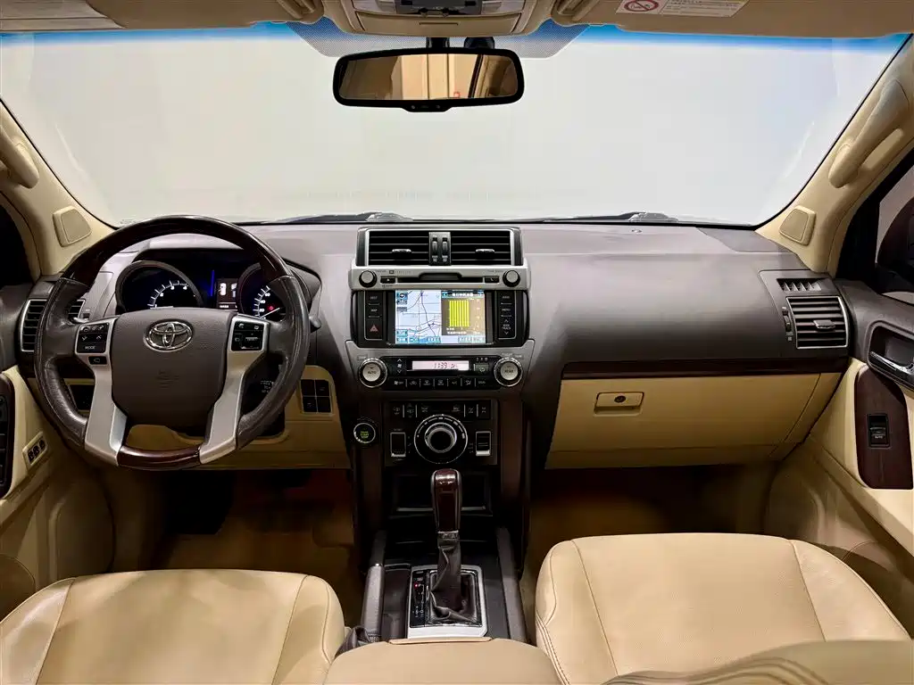 Prado 2014 4.0L Automatic VX NAVI