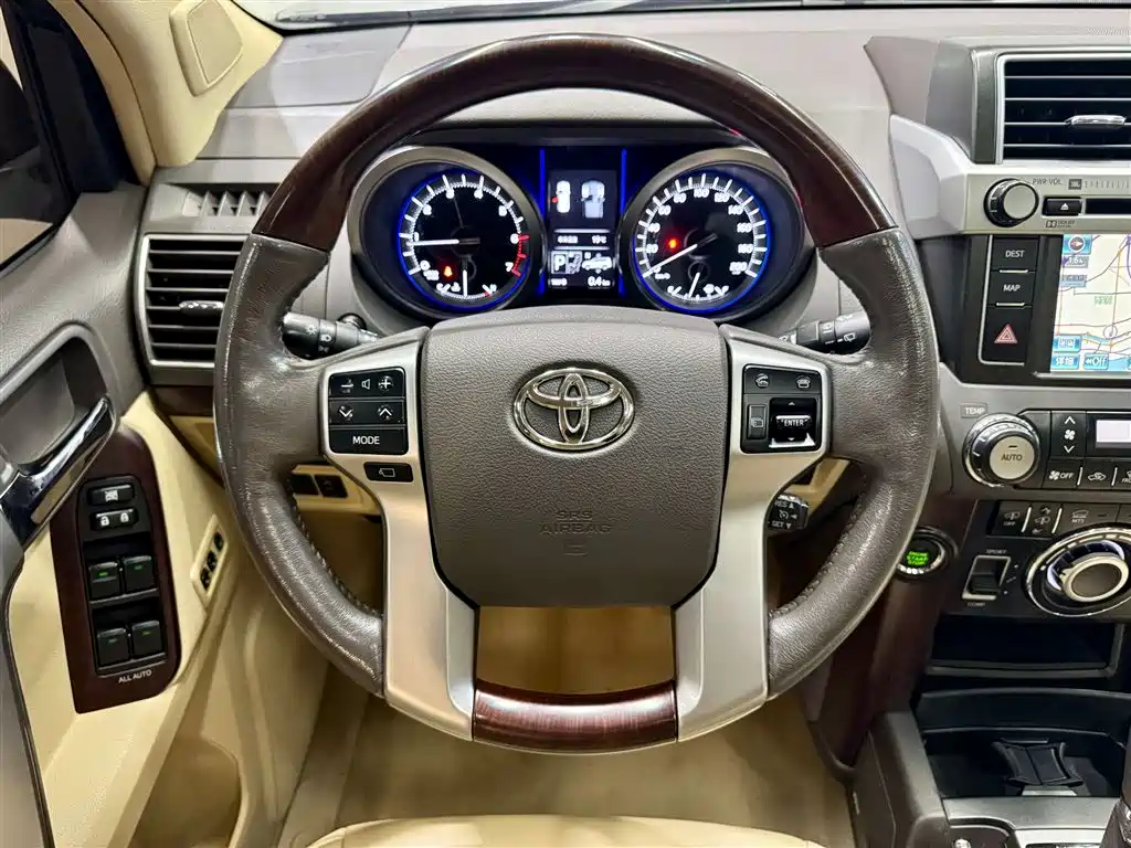 Prado 2014 4.0L Automatic VX NAVI