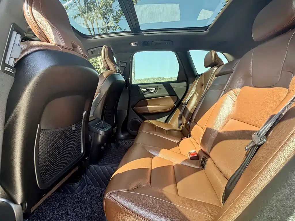Volvo XC60 2021 T5 AWD