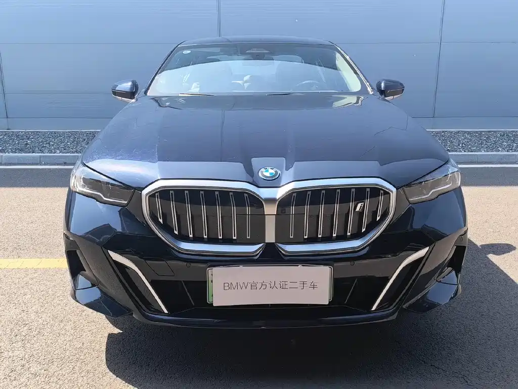 BMW i5 2024 eDrive 35L Luxury M Sport Package