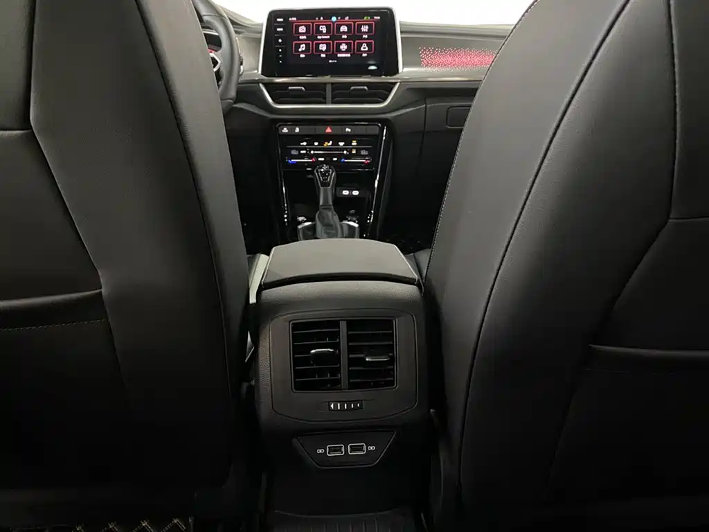 T-ROC 2025 Facelift 300TSI DSG FWD Chenguang Edition