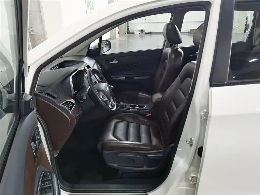 Haima V70 2016 1.5T Automatic Shi Chang Edition 7-Seater